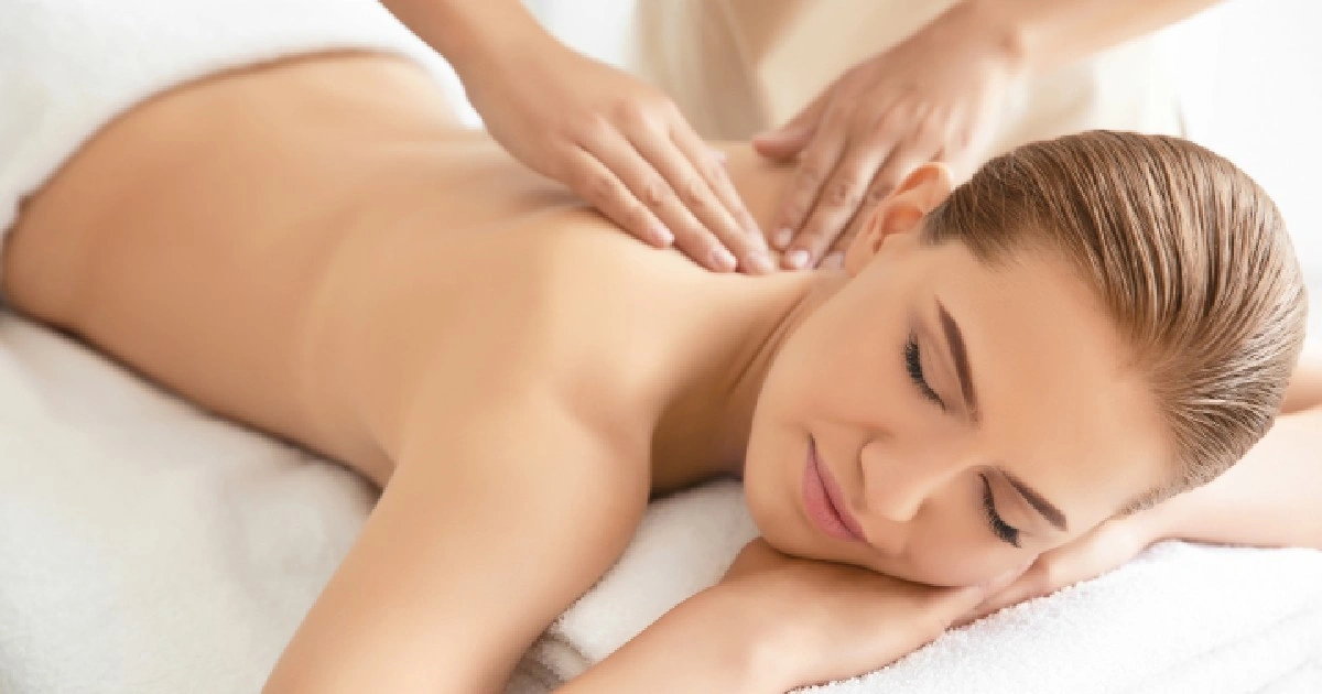 women receiving Massage Therapy in Port Orange, FL